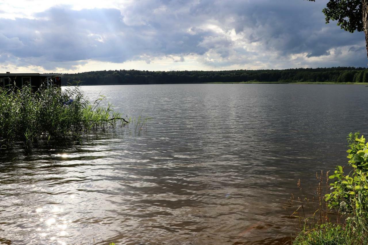 Fahrradpension Am Weg Nach Kopenhagen Fürstenberg-Havel Exteriör bild